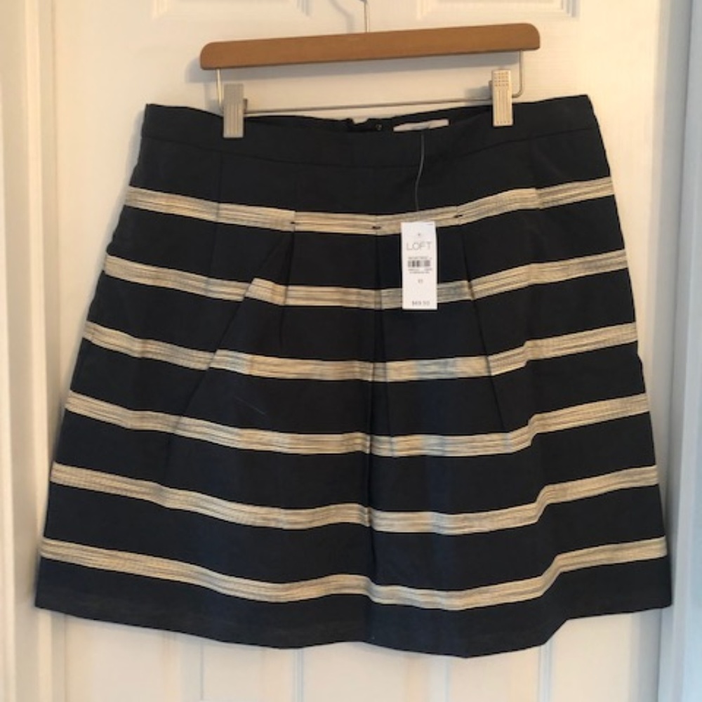 Never worn! - Loft size 10